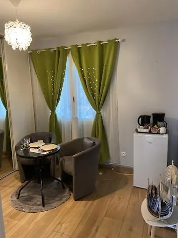 Bed & Breakfast Chambre D'Hotes La Maximinoise A 5Mn De Chantilly Et A Proximite De Senlis, Parc Asterix, Pierrefonds, Compiegne, Aeroport Roissy Charles De Gaulle Saint-Leu-d'Esserent