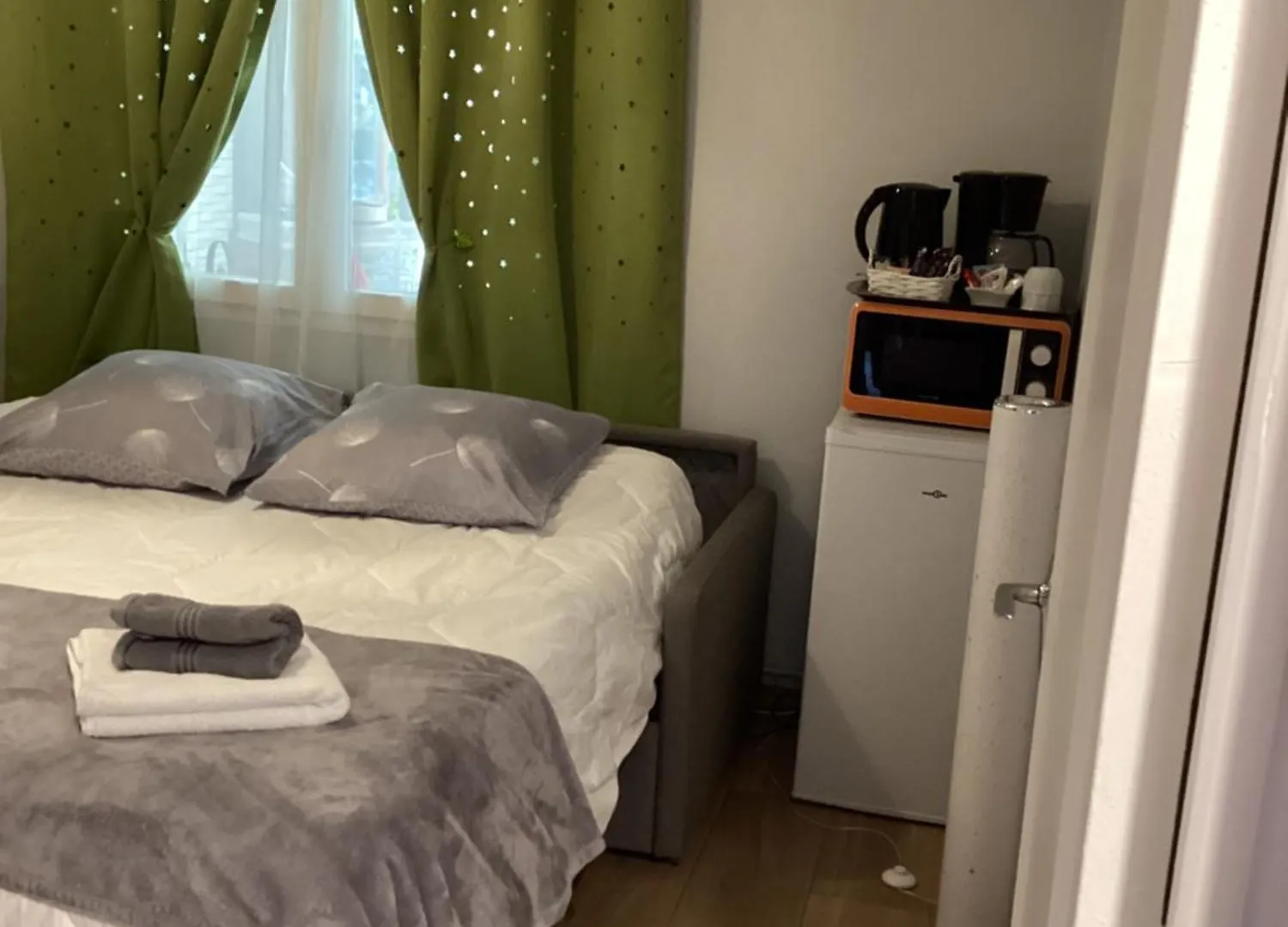 Bed & Breakfast Chambre D'Hotes La Maximinoise A 5Mn De Chantilly Et A Proximite De Senlis, Parc Asterix, Pierrefonds, Compiegne, Aeroport Roissy Charles De Gaulle Saint-Leu-d'Esserent France